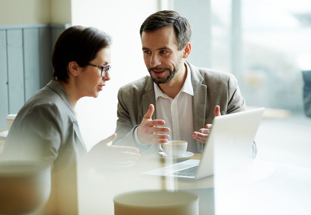 Un rendez-vous de conseil au bureau EJA